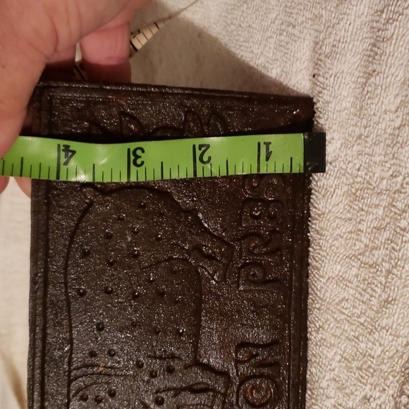 Cast Iron Bacon Press - Picture 7 of 7